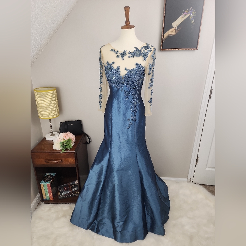 Mac Duggal Blue Taffeta Beaded Lace Illusion Neck Mermaid Gown NWT